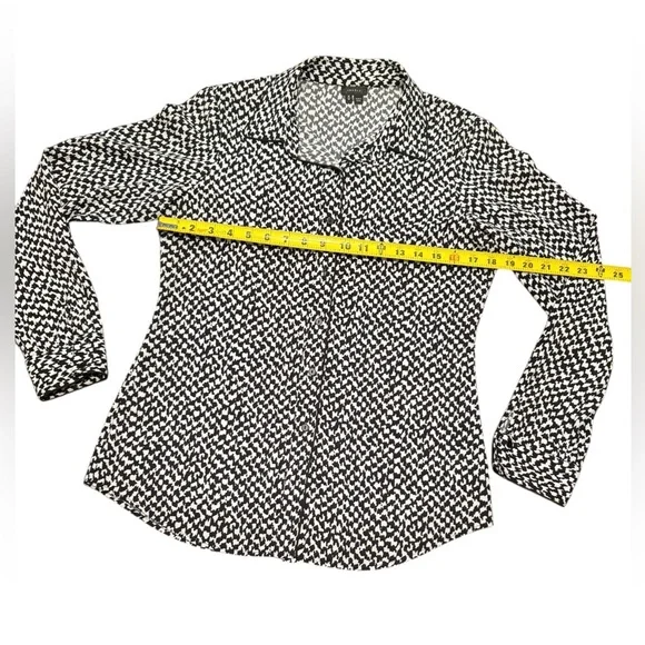 Theory Black and White Houndstooth Blouse Women’s Size Medium - Picture 8 of 9